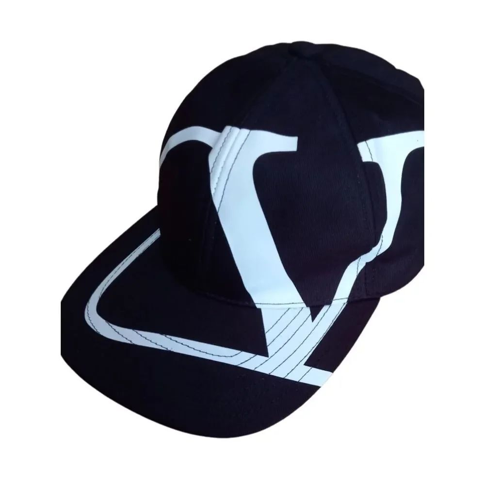 Valentino Garavani V-logo Print Cap Baseball Hat Brand new without tags